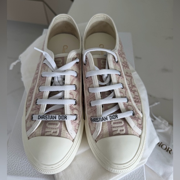 Dior Women's WALK’N’DIOR Sneakers 39 - Picture 2 of 10